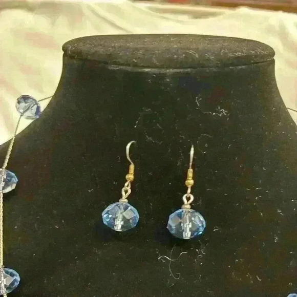 Blue bead necklace and earring set! - Picture 6 of 6